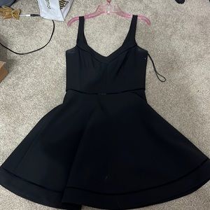 Elizabeth and James black formal dress